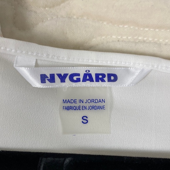 Peter Nygard White and Purple Floral Lace Blouse Set - Picture 2 of 15